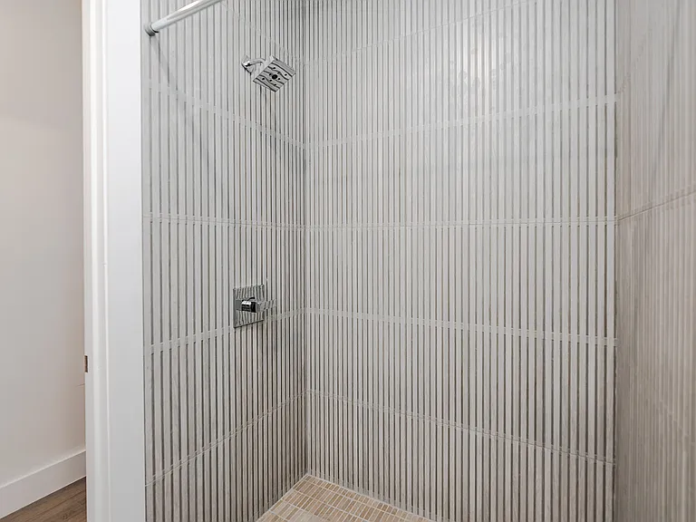 305 Harman St #1B — Photo 20