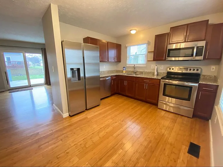 1846 Maroon Dr — Photo 6