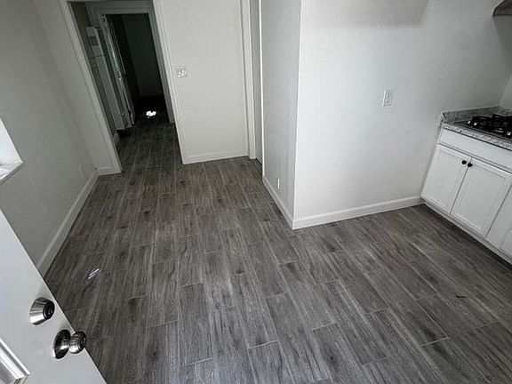 4th image of 1127 S N St #3