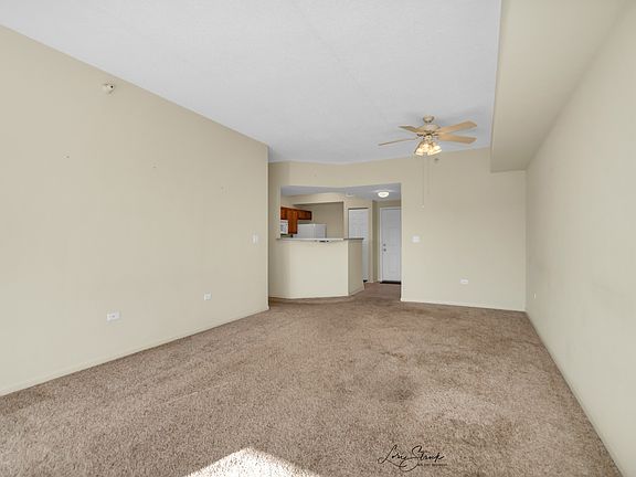 3rd image of 0S099 Lee Ct Unit 207