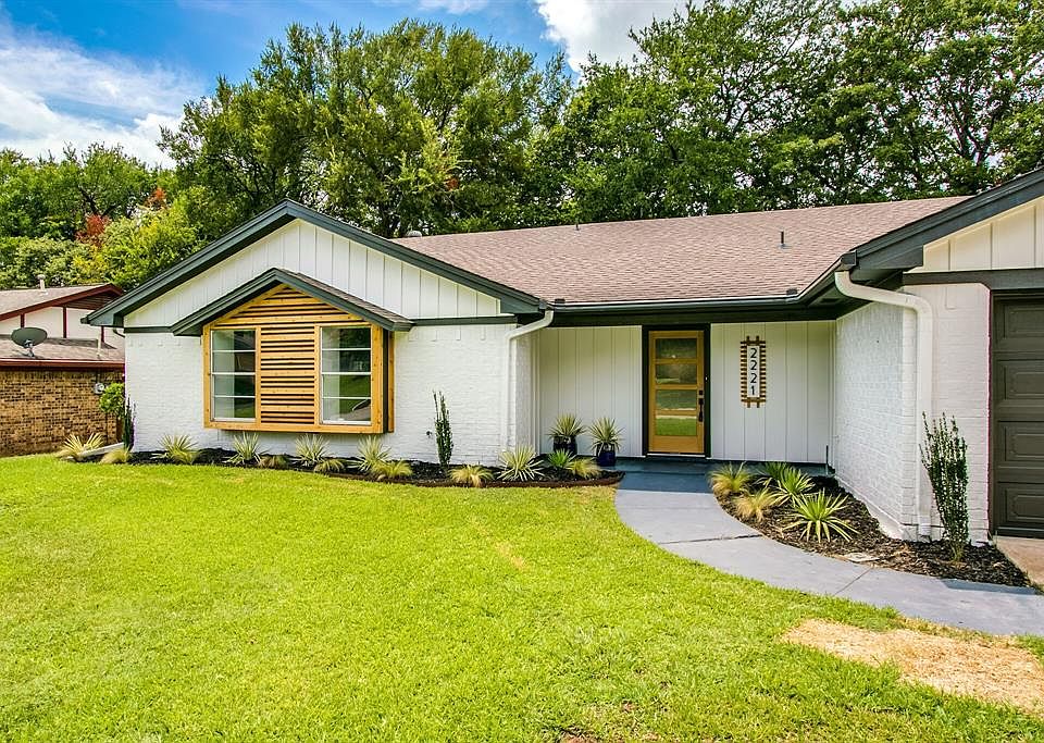 1st image of 2221 Cambridge Dr