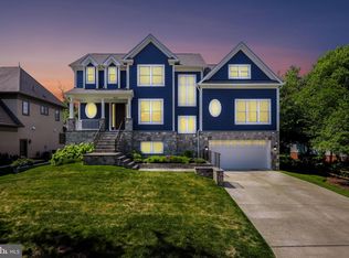 6627 Ivy Hill Dr, Mc Lean, VA 22101