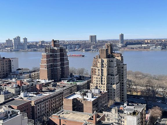 2nd image of 275 W 96th St APT 27F