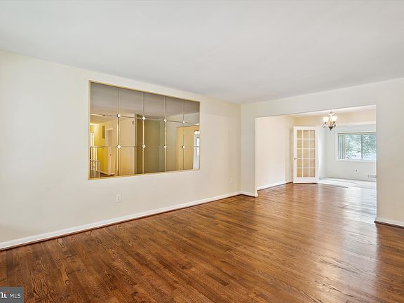 5th image of 11319 Duxbury Dr