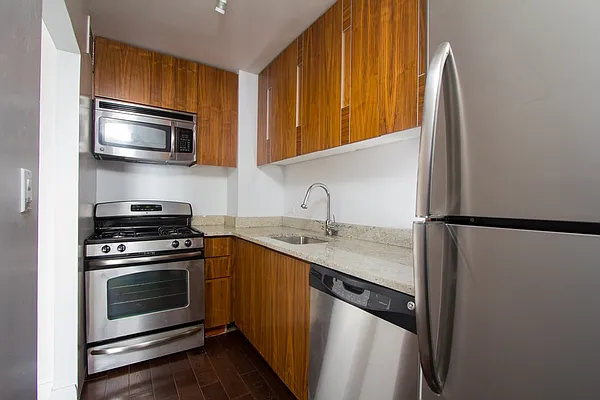 Rented by Pinnacle City Living | media 29