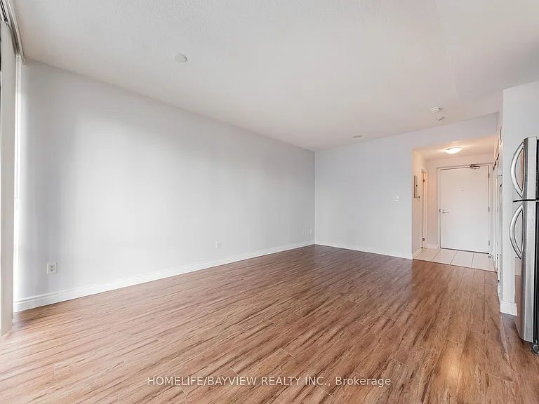 38 Grenville St #2405 — Photo 15