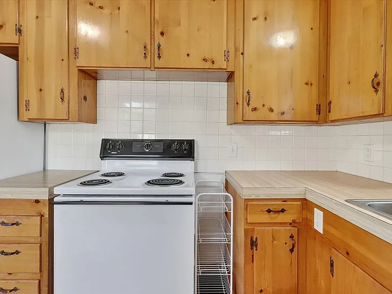 4637 Calvin Dr — Photo 13