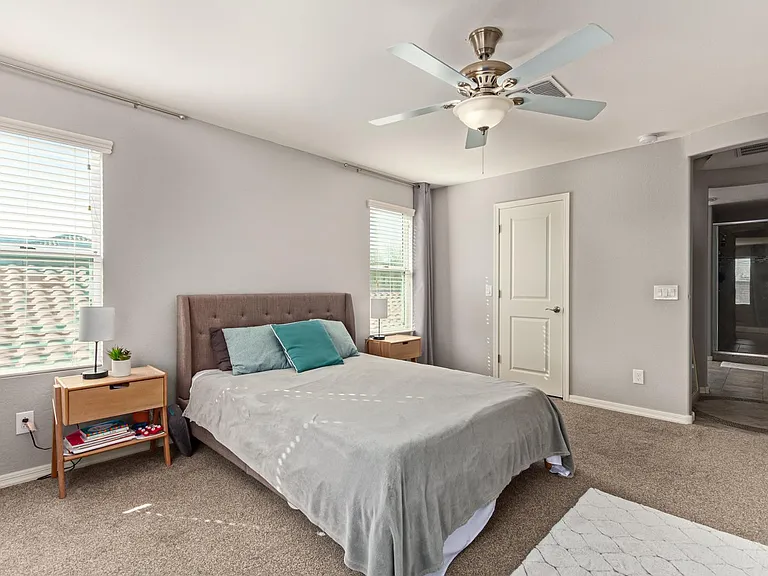 7919 S 8th Way — Photo 22