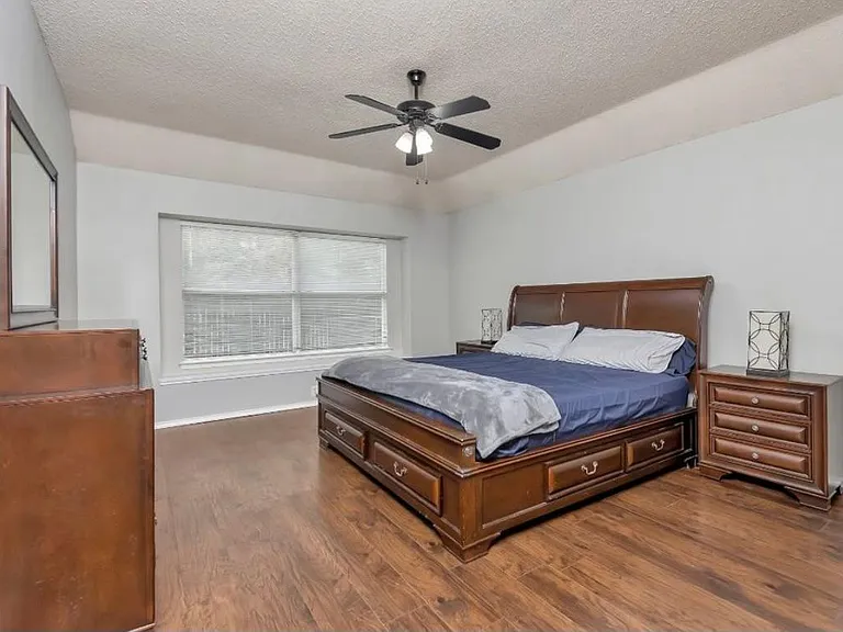 7817 Orland Park Cir — Photo 12