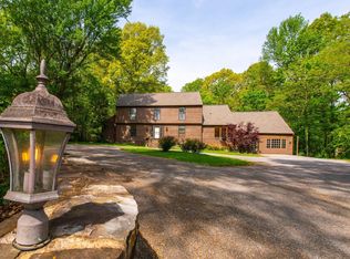 4245 Contest Rd, Paducah, KY 42001