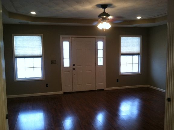2nd image of 113 Derbyshire Ct