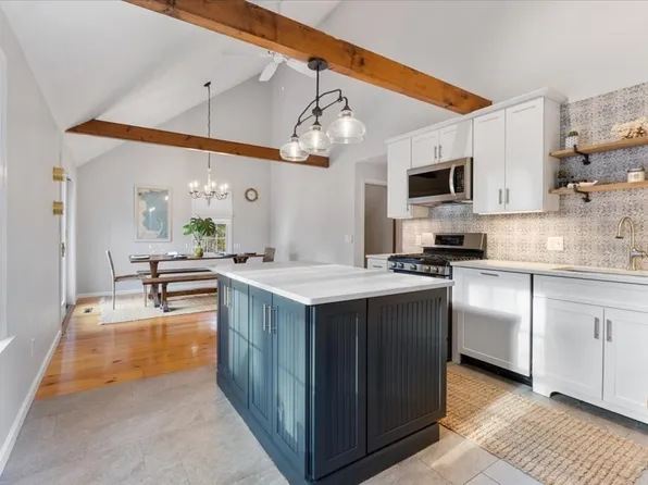 73 Trout Brook Rd, Mashpee, MA 02649