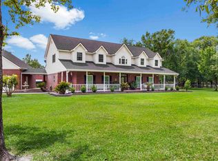 9035 Terry Estates Dr, Orange, TX 77630