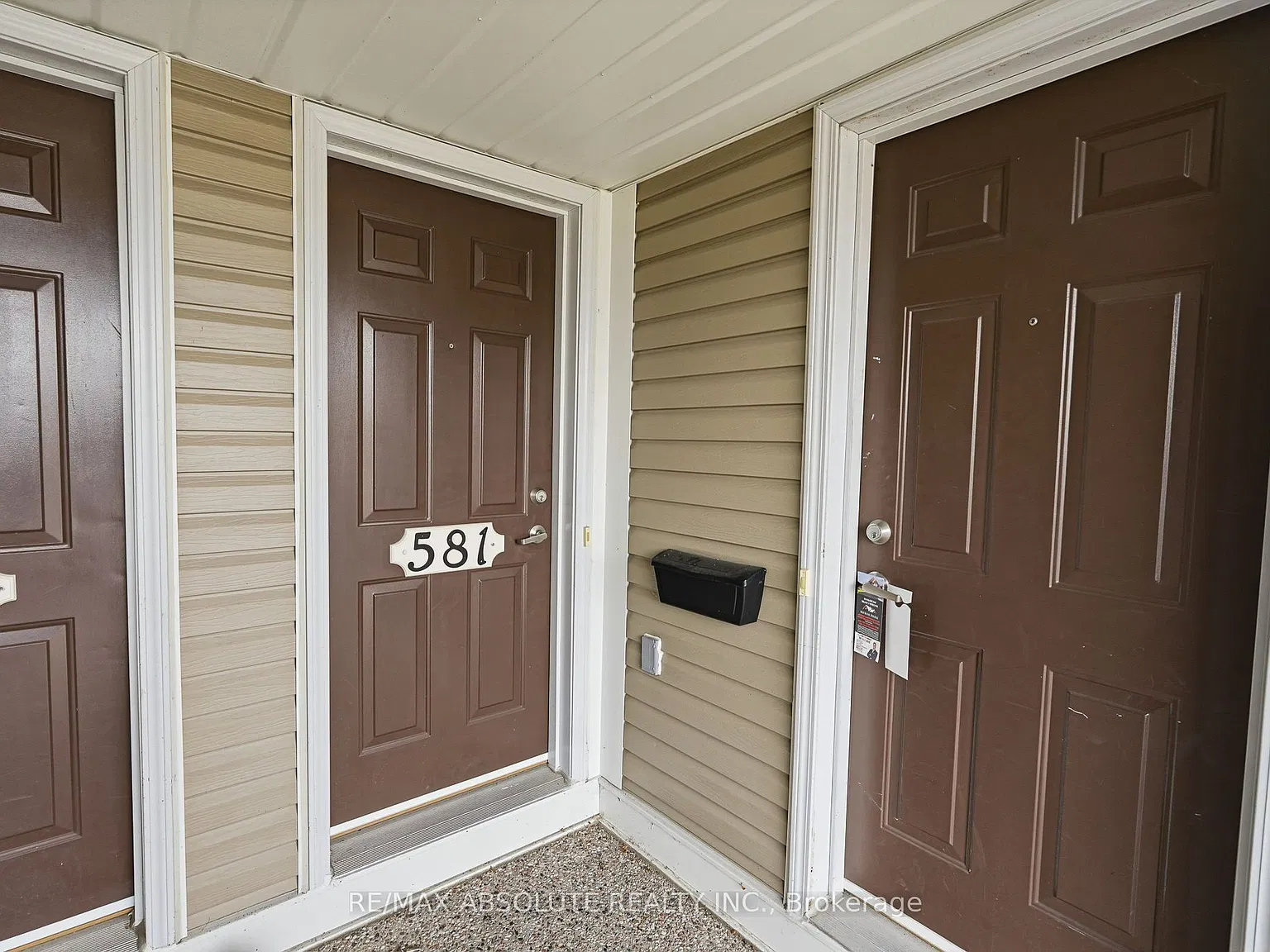 2 bed, $2,350 — Photo 2