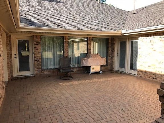 4th image of 1141 W California St