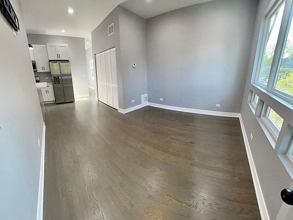 2nd image of 1951 W 21st St #3