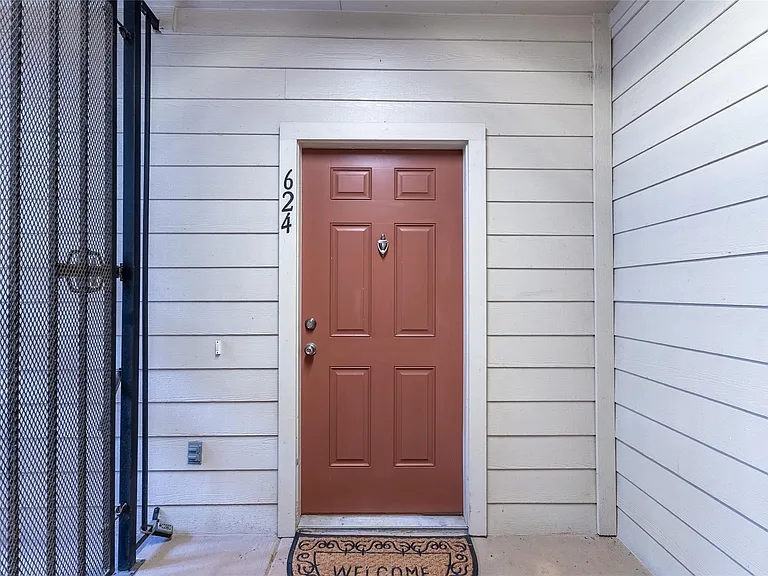6607 Lake Woodlands Dr #624 — Photo 4