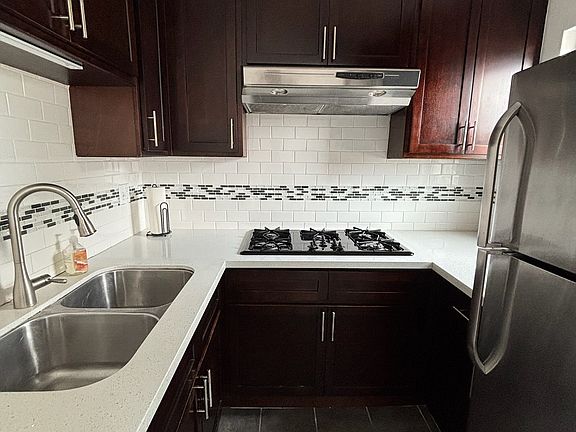 4th image of 7518 Norton Ave APT 7