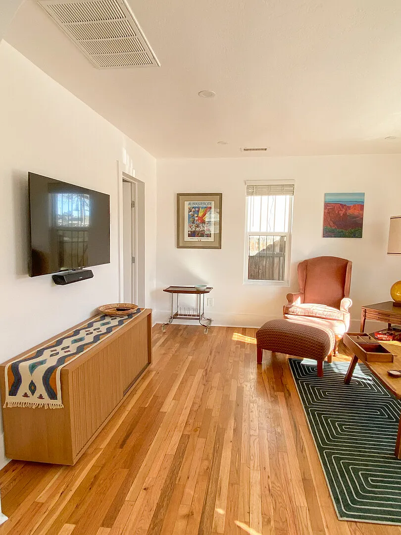 Avail. 10/14/25 - Midterm Stay, Pet-Friendly, Fully Furnished — Photo 4