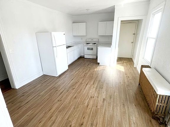 5th image of 503 Baldwin St #T