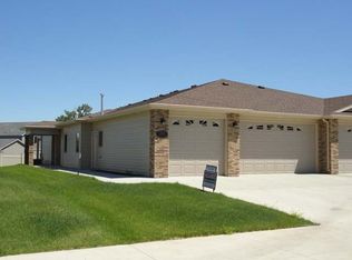 2508 Michael Ln SE, Mandan, ND 58554