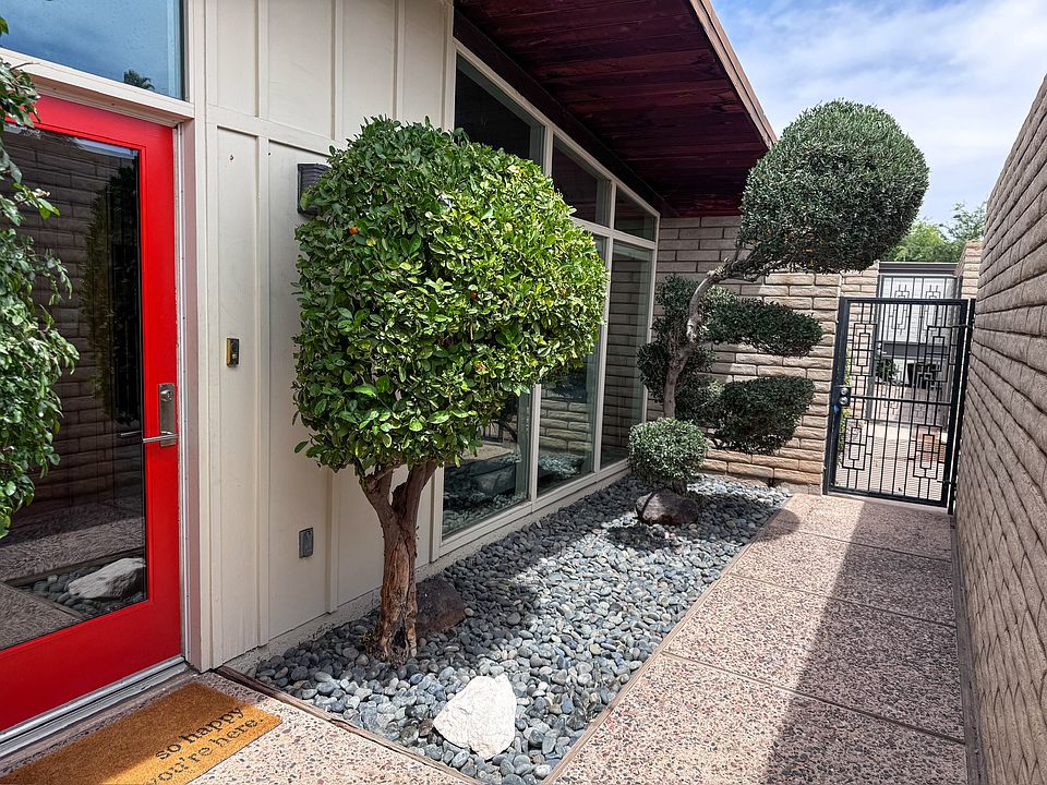 Entryway patio and front door