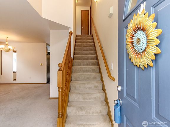3rd image of 1609 200th Street Ct E