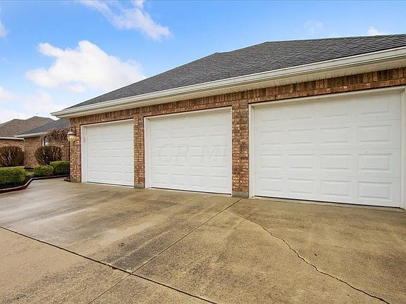 4th image of 609 Magnolia Dr