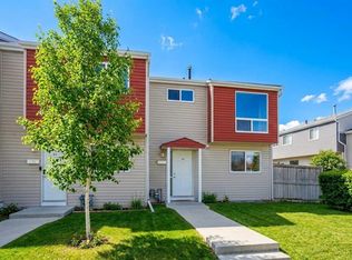 5425 N Pensacola Cres SE #49, Calgary, AB T2A 2G7