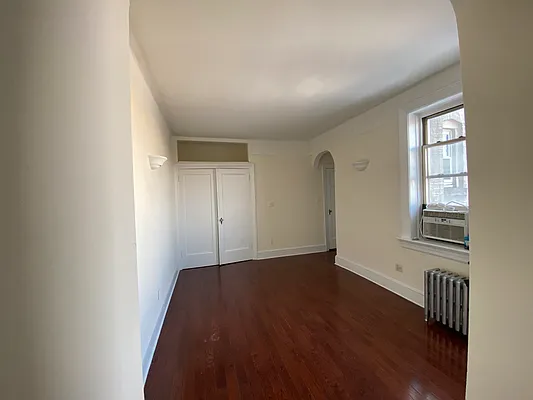 Rented by Compass | media 10