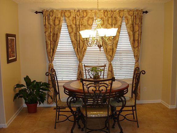Formal dining