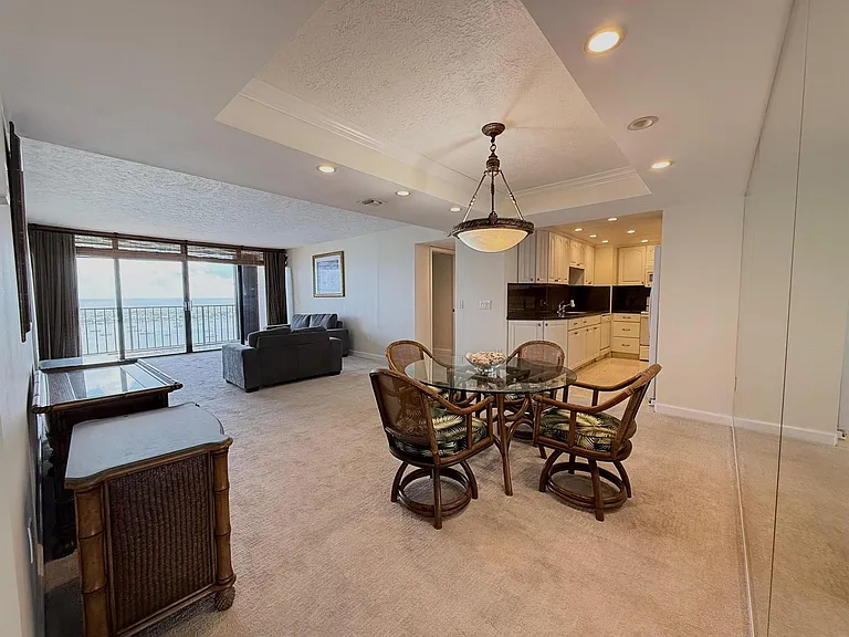 5600 N Flagler Dr #2209 — Photo 8