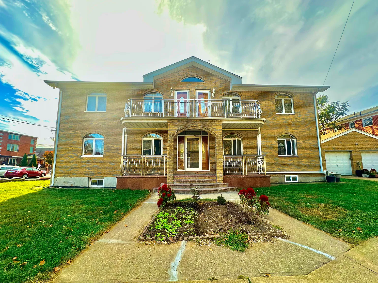 4 bed, 1300 sqft, $3,500 — Photo 1