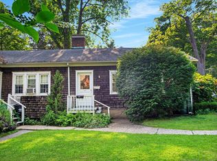 40 Seminary St #A, New Canaan, CT 06840