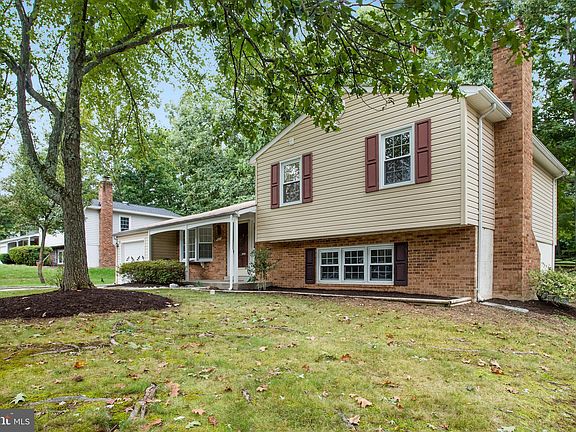 4th image of 3085 Peachtree Ct