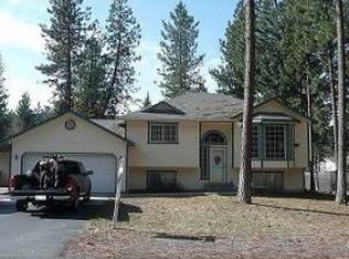 136 E Wynot Dr, Nine Mile Falls, WA 99026