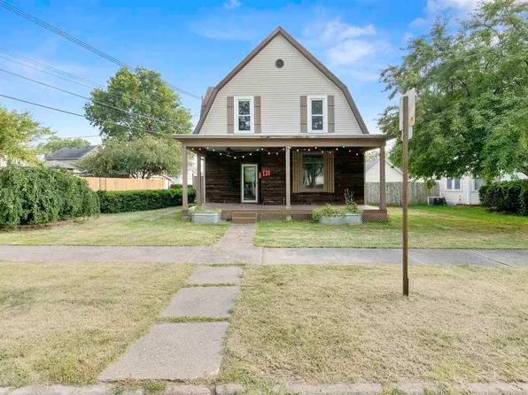 110 Laurel St, Muscatine, IA 52761