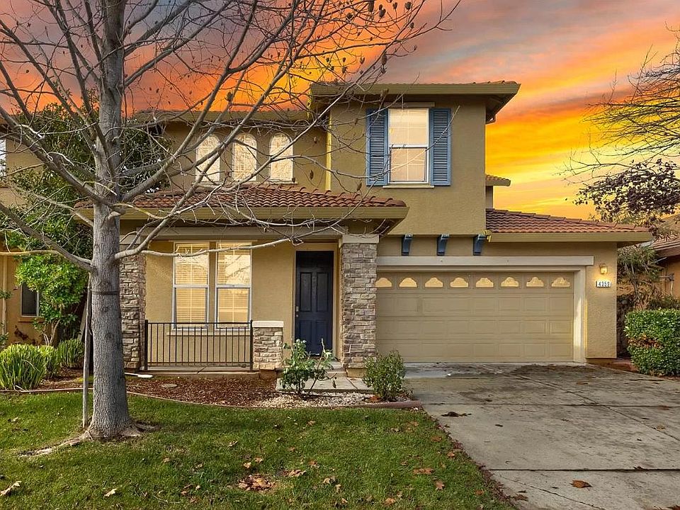 2nd image of 4359 Niobe Cir