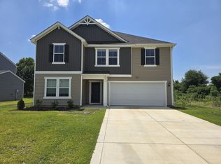 206 Melbourne Dr, Raeford, NC 28376