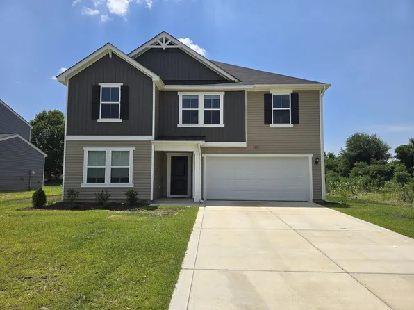206 Melbourne Dr, Raeford, NC 28376