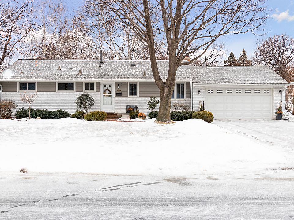 1st image of 6921 Dawson Ln