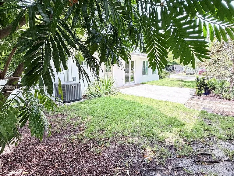 5101 SW 127th Pl — Photo 28