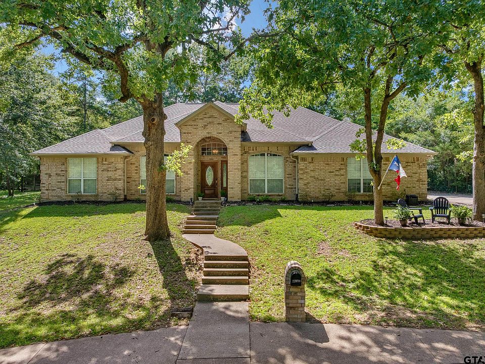 1st image of 23610 Greenway Dr