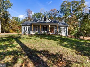 5196 Old Gray Farm Ln, Sumerduck, VA 22742