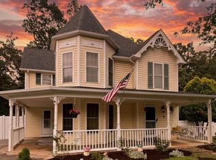 1130 Happy Ridge Dr, Front Royal, VA 22630