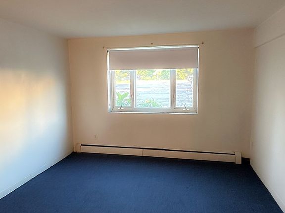 3rd image of 122 Decatur St APT 1