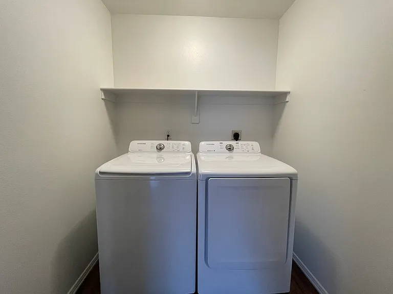 3002 SW Deerfield Blvd #1 — Photo 7