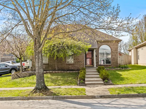 756 Rambling Creek Dr, Lexington, KY 40509