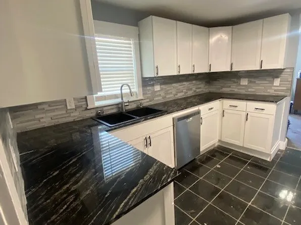 1710 E Fayette St, Syracuse, NY