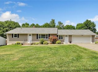 33 Chester St, Ansonia, CT 06401